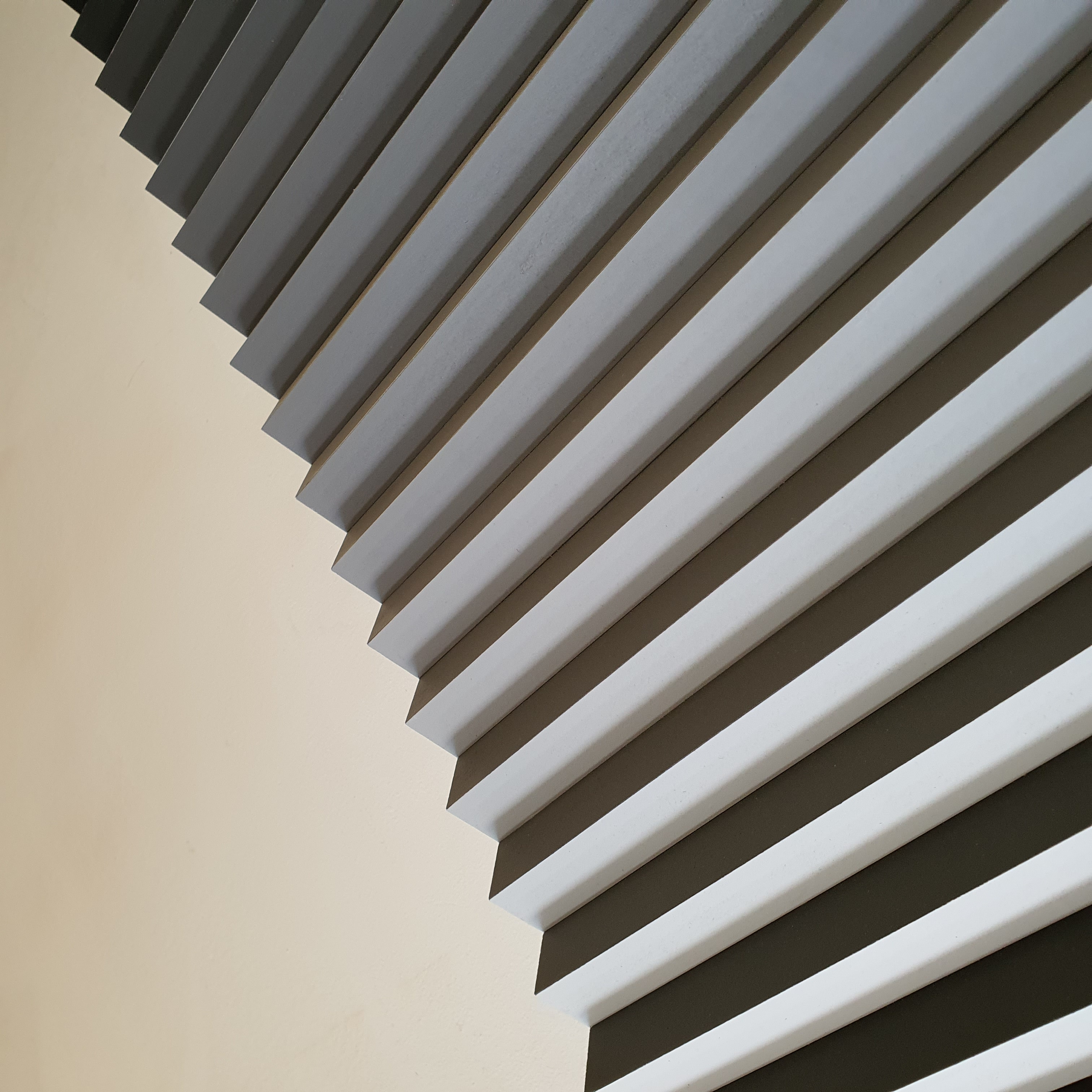 Detail of the linear gradient surface